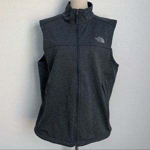 The North Face • Men’s Gray Vest • Size Large